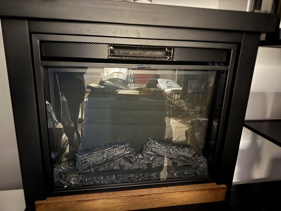 semineu electric negru Hagen Deep Black FOLOSIT /FUNCTIONAL 100%