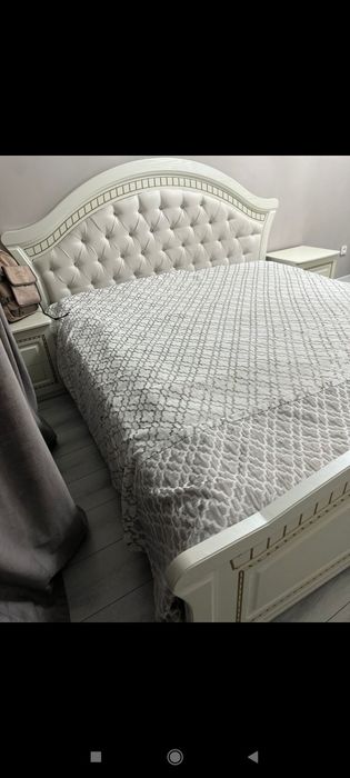 Спальный гарнитур