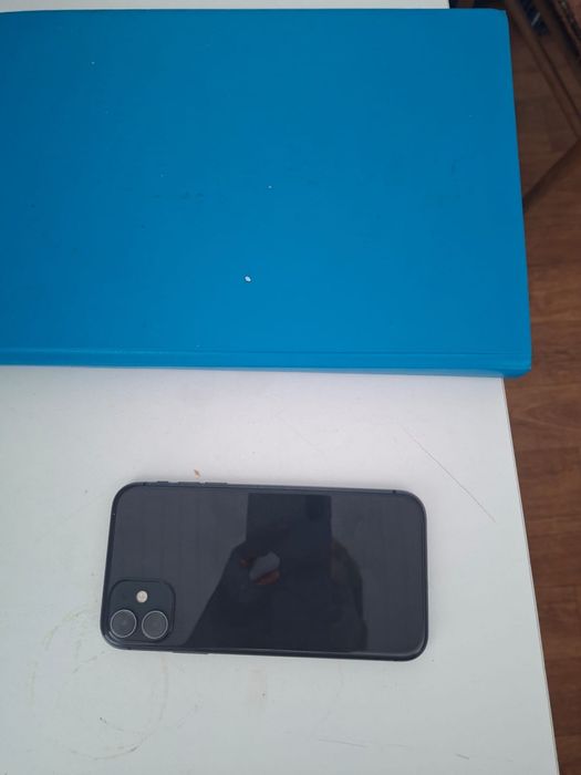 iPhone 11 64GB без царапин