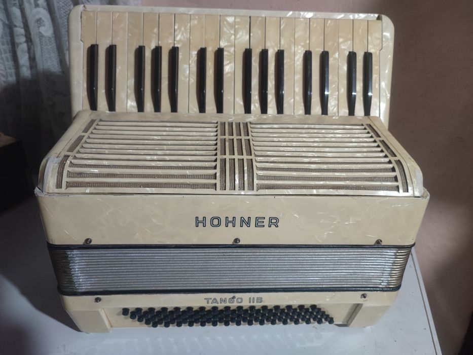 Vand acordeon hohner