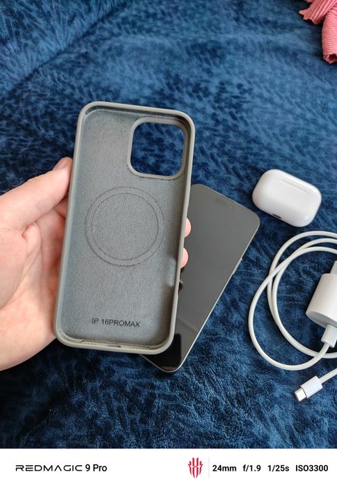 iPhone 16 pro max с гарантией