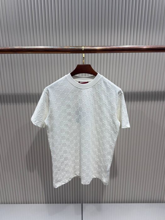 Мъжки тениски различни модели