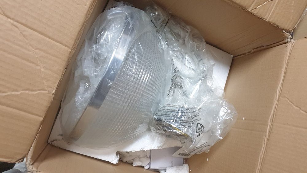 De vanzare corpuri de luminat