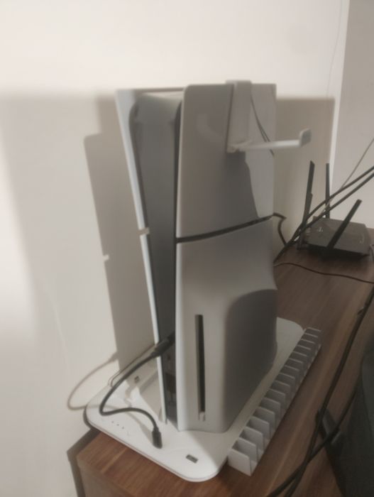 Ps 5 slim 2tb в идеальном состояний