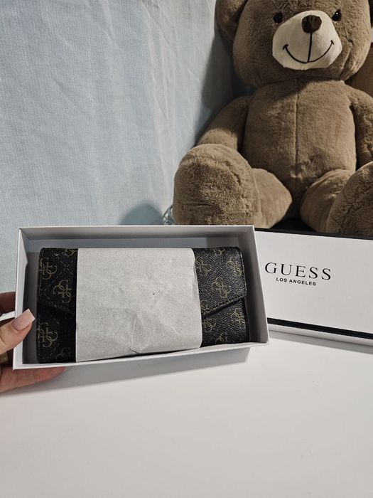 Gentute dama si seturi