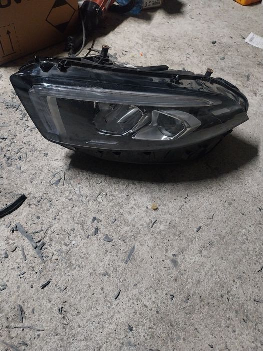 Ляв фар за mercedes A class w177
