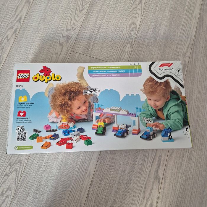 Vand lego duplo Formula 1 10445