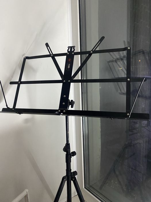 нотный пюпитр ,пульт для ноты