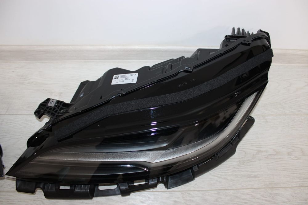 Faruri Tesla model 3 HIGHLAND 2024