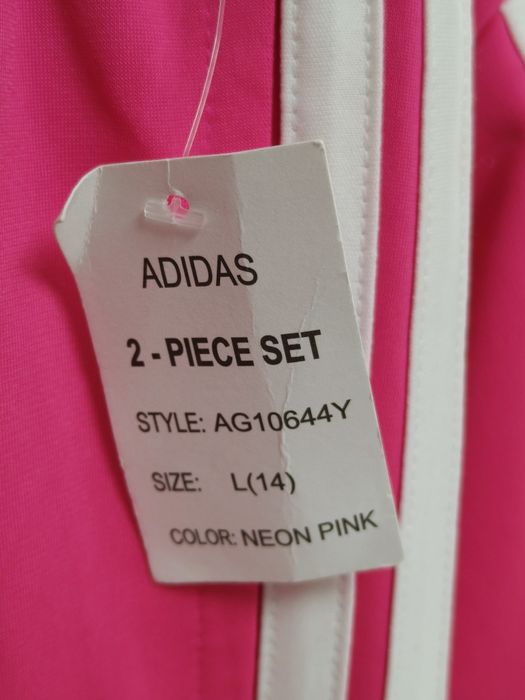 Спортивный костюм для девочки