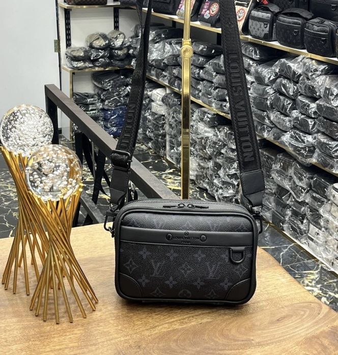 Мъжка чанта / Мъжки чанти Louis Vuitton