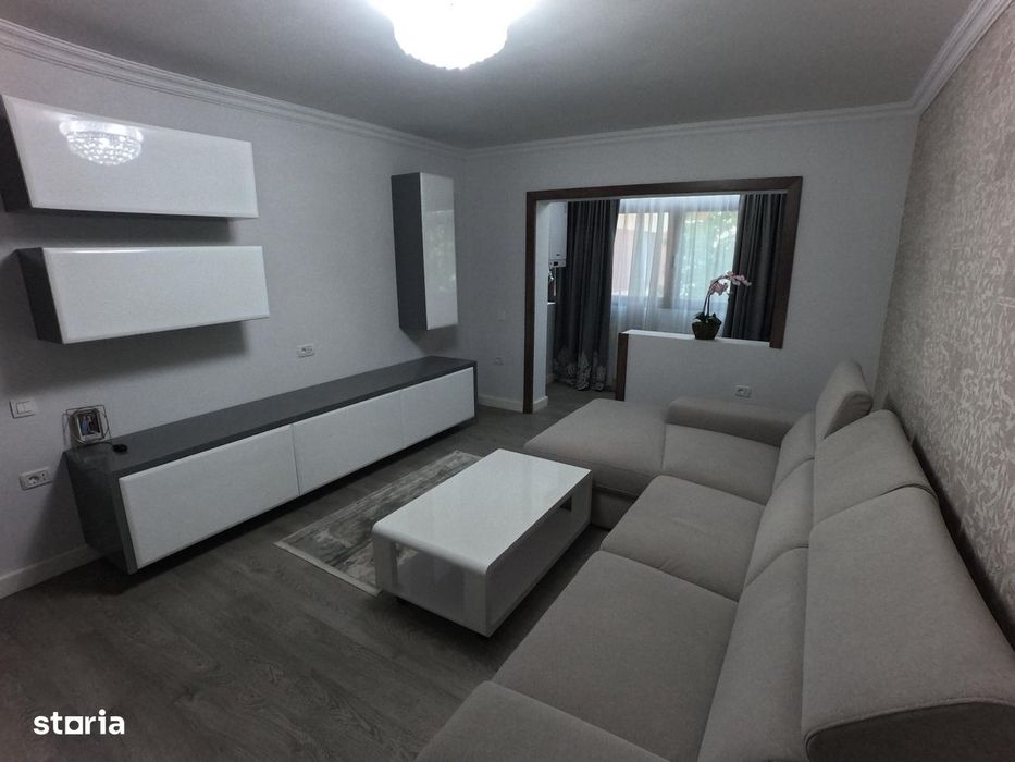 Apartament 3 camere decomandat