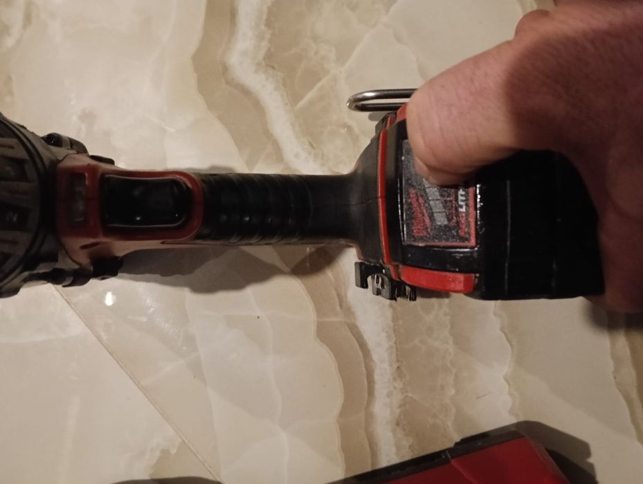 Vând filetanta milwaki