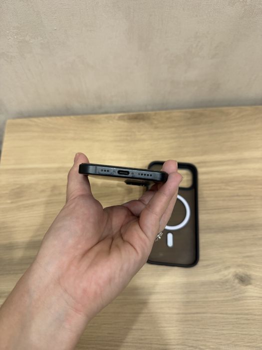 Продаётся iPhone 15, 256 ГБ