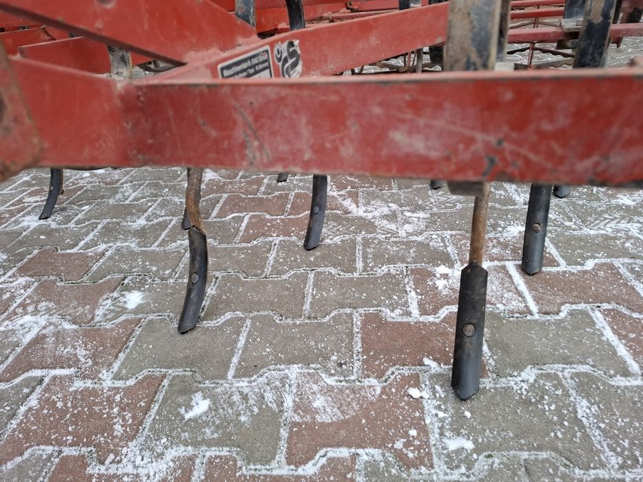 Cultivator,combinator