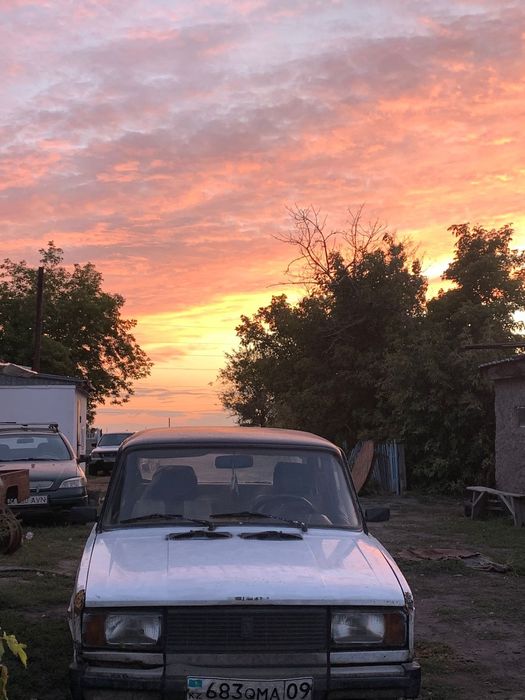 ваз 2105        .