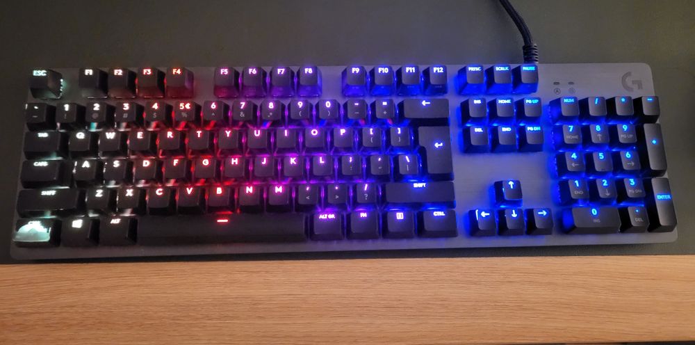 Tastatura Gaming Logitech G512 Carbon RGB GX Brown Switch Mecanica