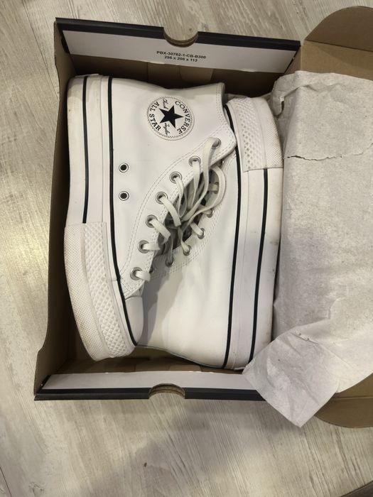 Унисекс кожени кецове Converse Chuck Taylor All Star
