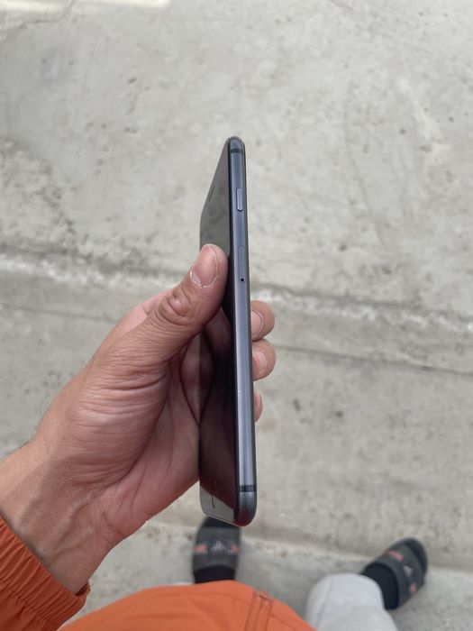 Iphone 8 plus 64gb radnoy