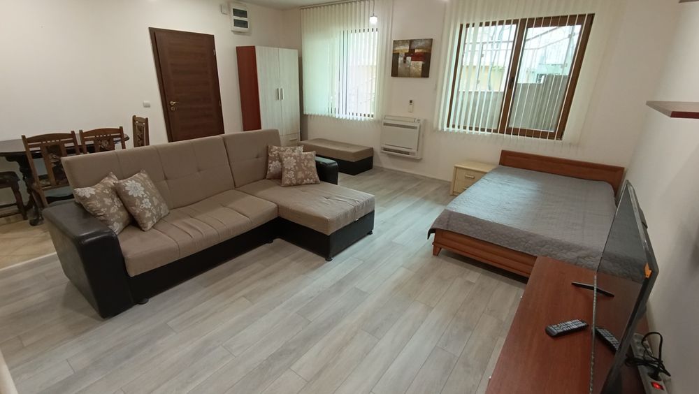 Дава се под наем Едностаен апартамент в Велико Търново, Бузлуджа - 49 кв.м за 255 € - Снимка #3