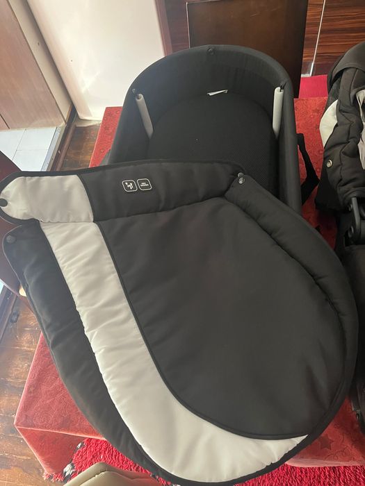 Бебешко столче и кошарка