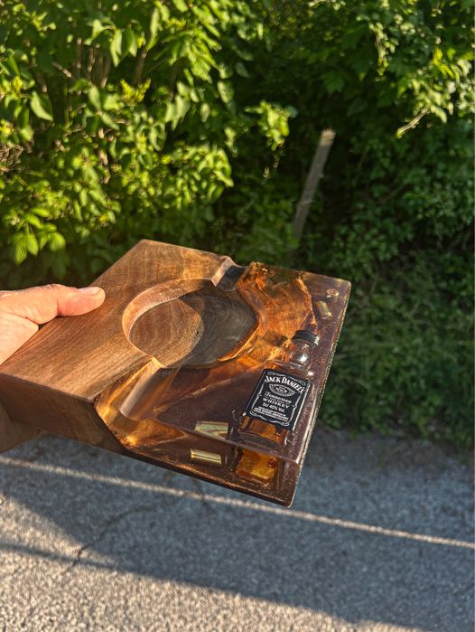 Луксозни пепелници за пури от дърво и епоксидна смола