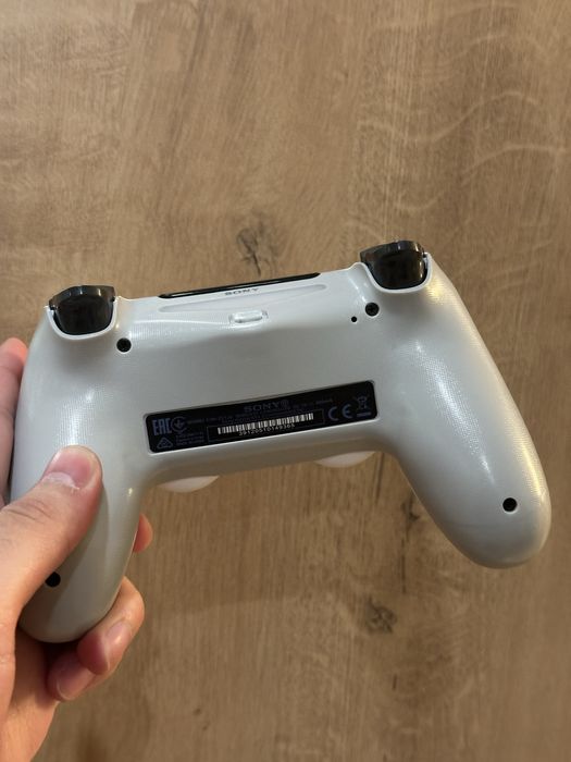 Геймпад Dual Shock 4