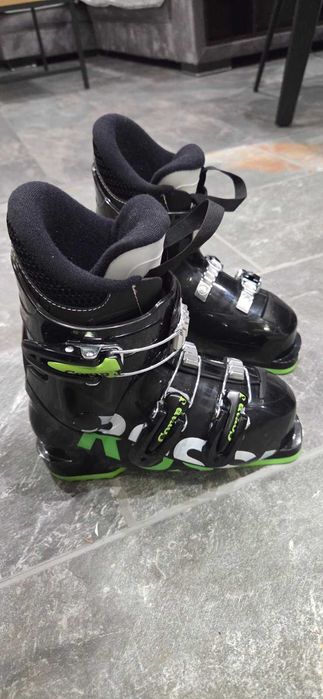Детски ски и ски обувки