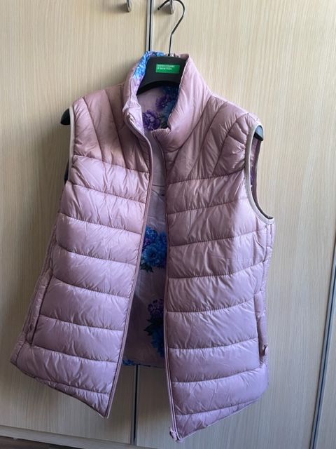 Бяло палто, Двулицев елек