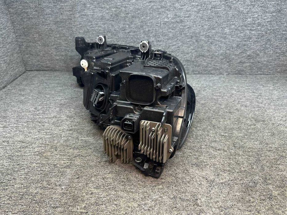 Far led stanga BMW IX i20
