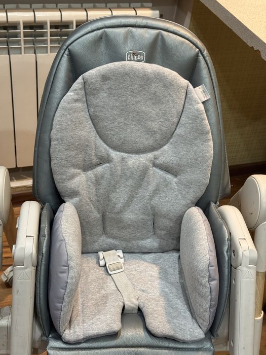 Продается детский стул Chicco