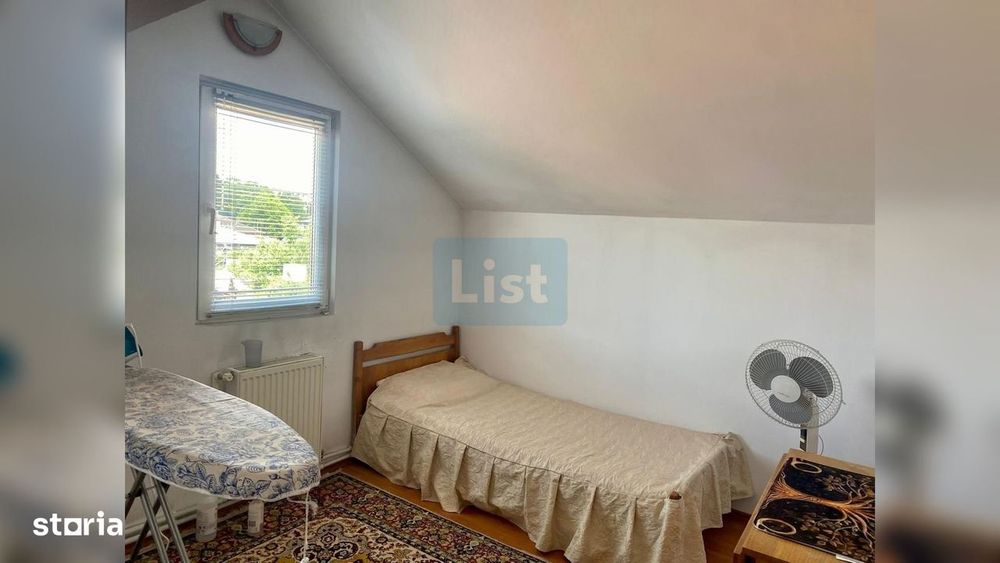 Casă 8 camere în Coiciu | 2 bucătării | 3 băi | Parcare 2-3 mașini