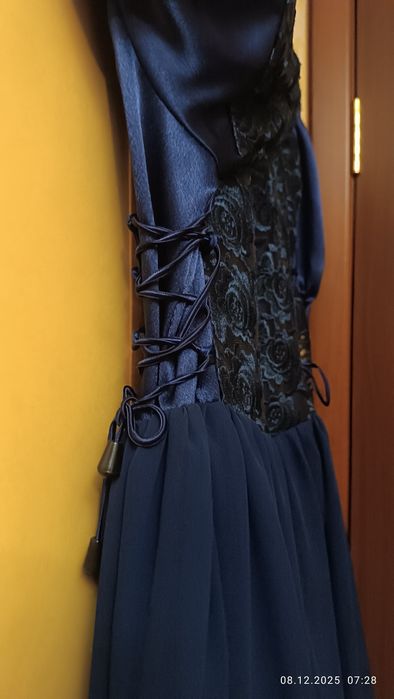 Продам нарядное платье