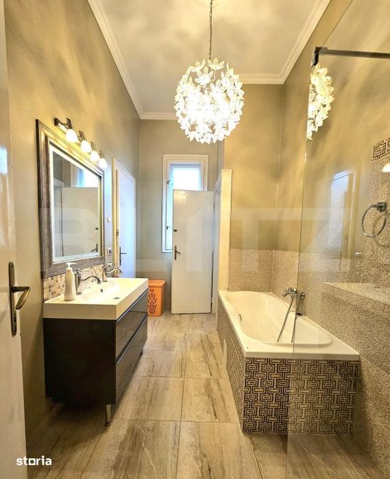 Apartament 4 camere, 130 mp, zona Central