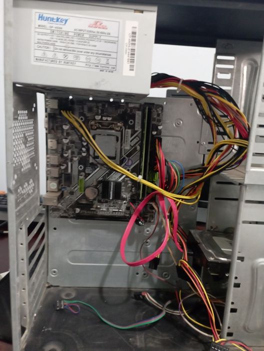 Kompyuter sotiladi h61 azu 8+8ddr 3