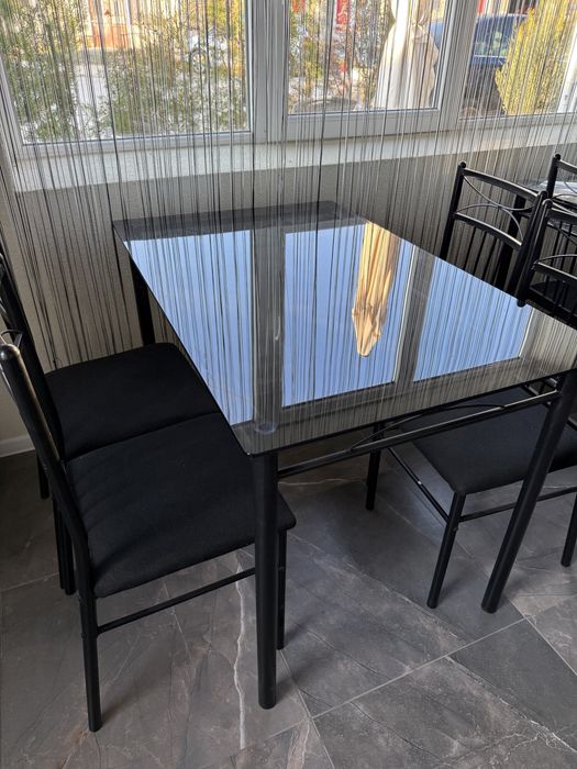 Set mobilier cafenea/bar – 7 mese + 28 scaune, stare foarte bună