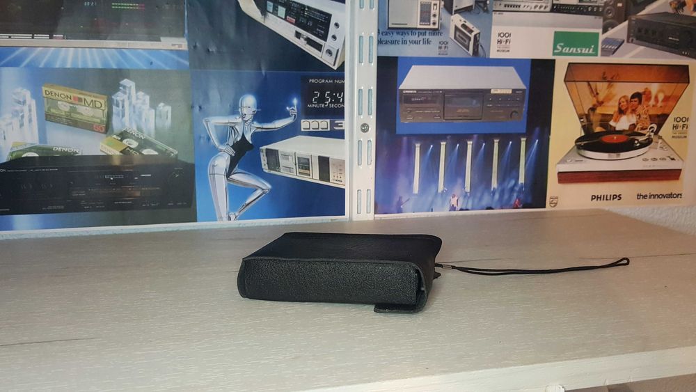 Din colectia personala cel mai mic radio Sony ICF SW20 (Made in Japan)