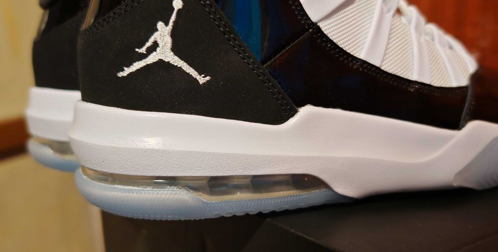 Nike Air Jordan Max Aura 44.5ти номер 28.5см стелка ЧИСТО НОВИ с кутия