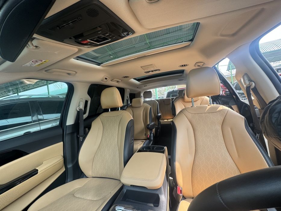 Kia karnaval 2023 yil qora carnival