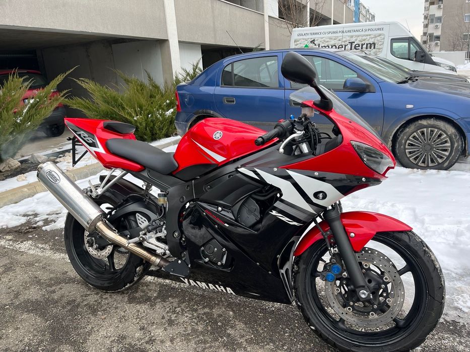 Yamaha R6 Stock.