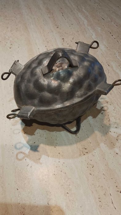 Forma metalica mare pentru oua de ciocolata Paste-piesa rara