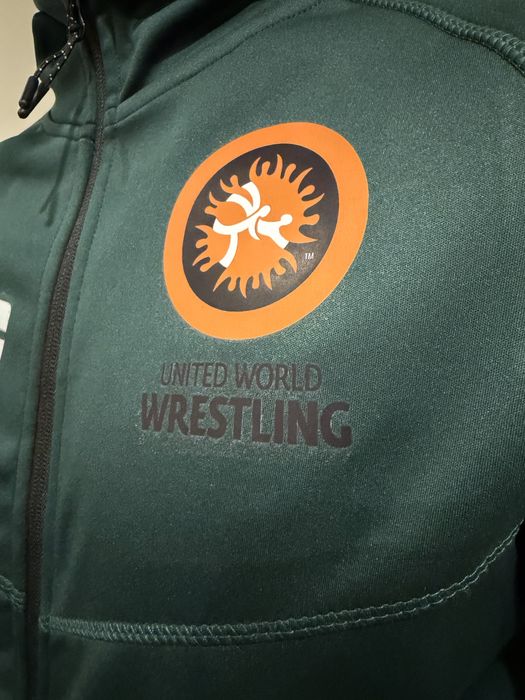 Нов спортен екип / анцуг