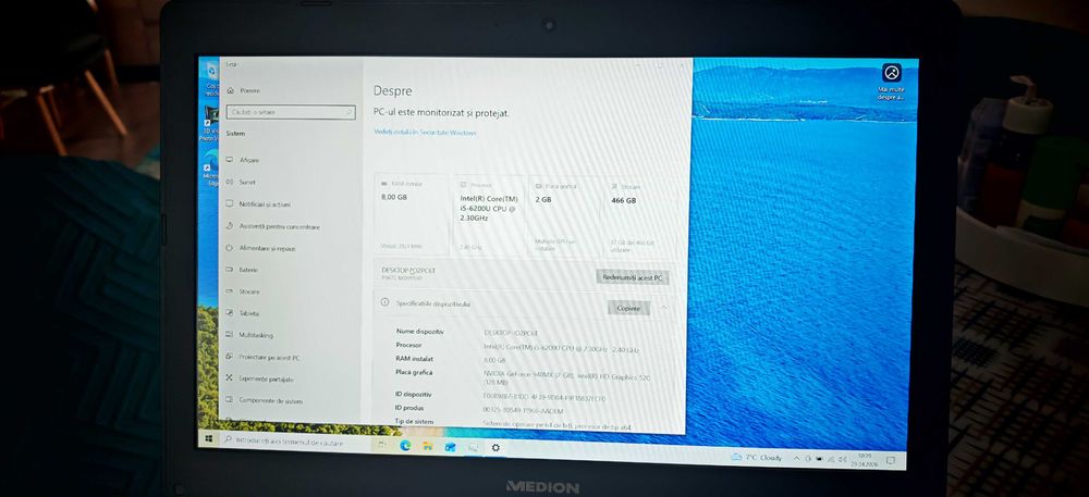 Laptop Medion Akoya i5 Gen 6, 8GB, 500GB, Nvidia 940MX 2GB, DVD-RW baterie buna