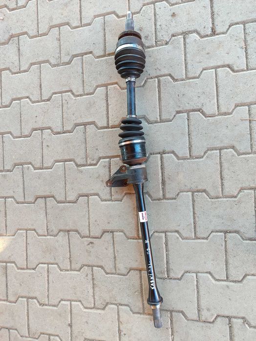 Полуоска за Kia Carnival