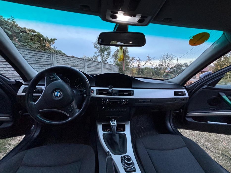 BMW 3 Series 2012 — imagine 5