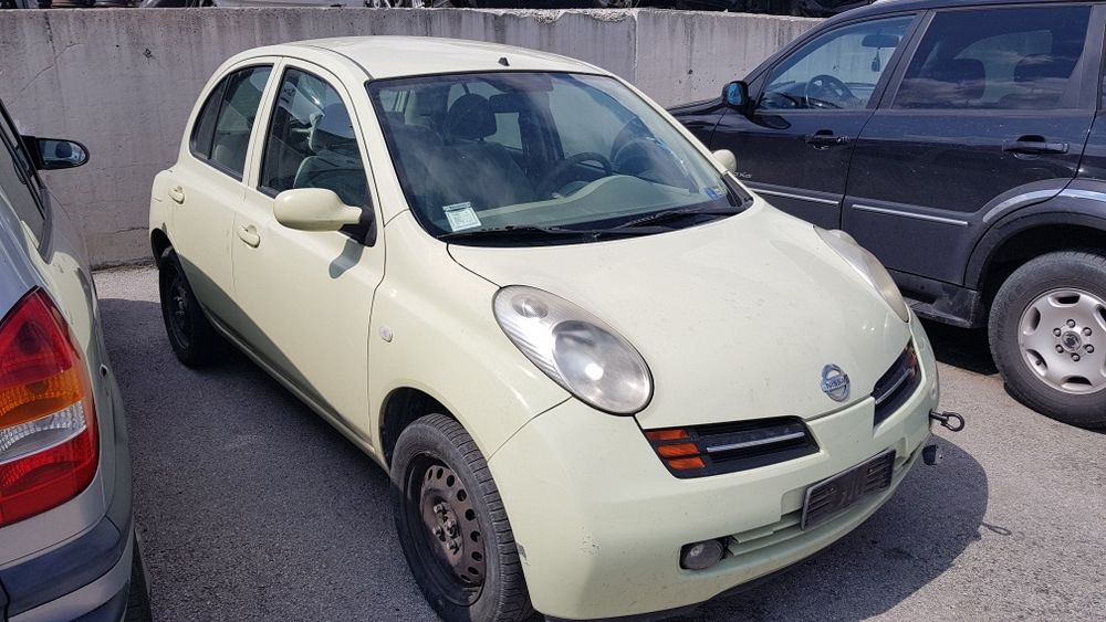 Нисан Микра На части