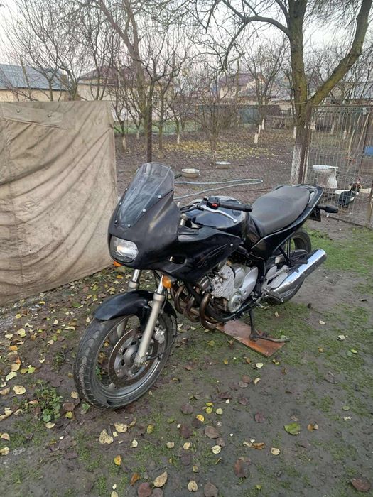 Dezmembrez Yamaha xj 600