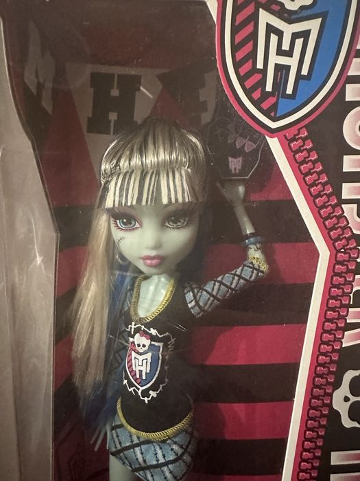 Продам куклу монстр хай!