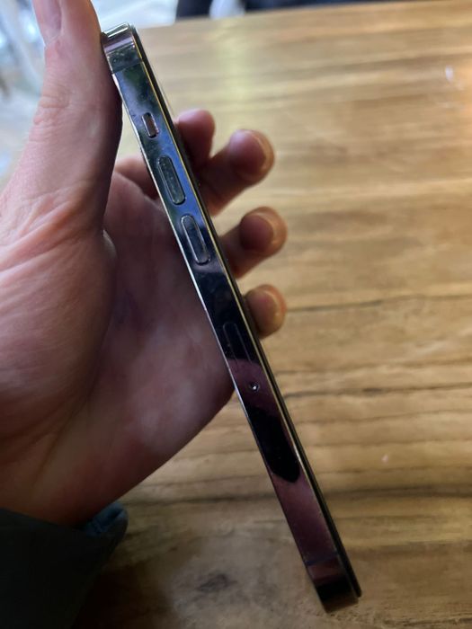 Продам iphone 14 pro