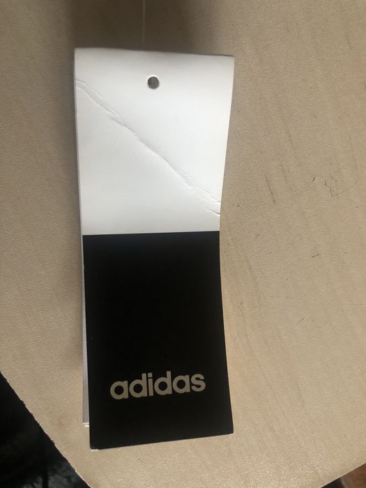 Чисто ново долнище Adidas